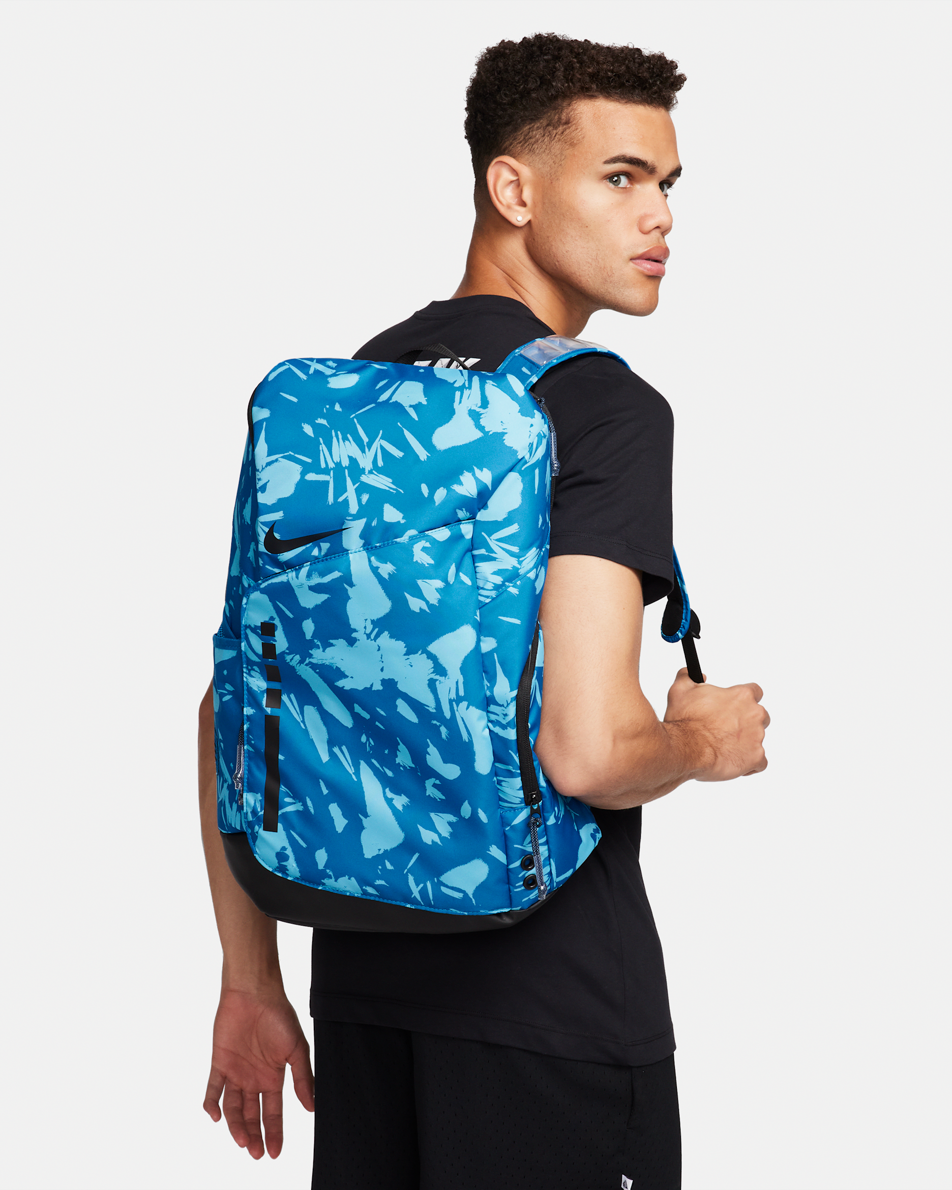 Nike Hoops Elite Basketball Backpack (32L). Nike ID